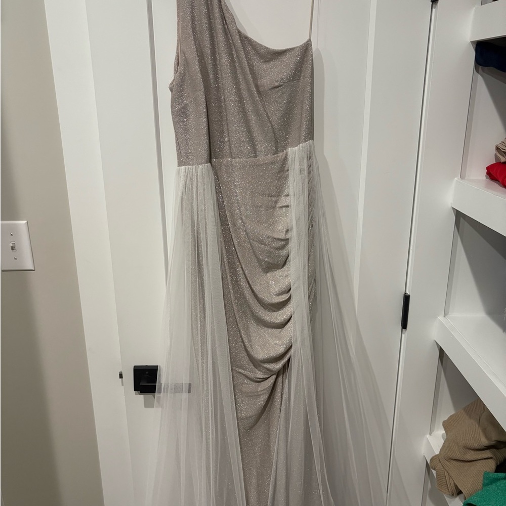 Elegant One-Shoulder Gray Dress